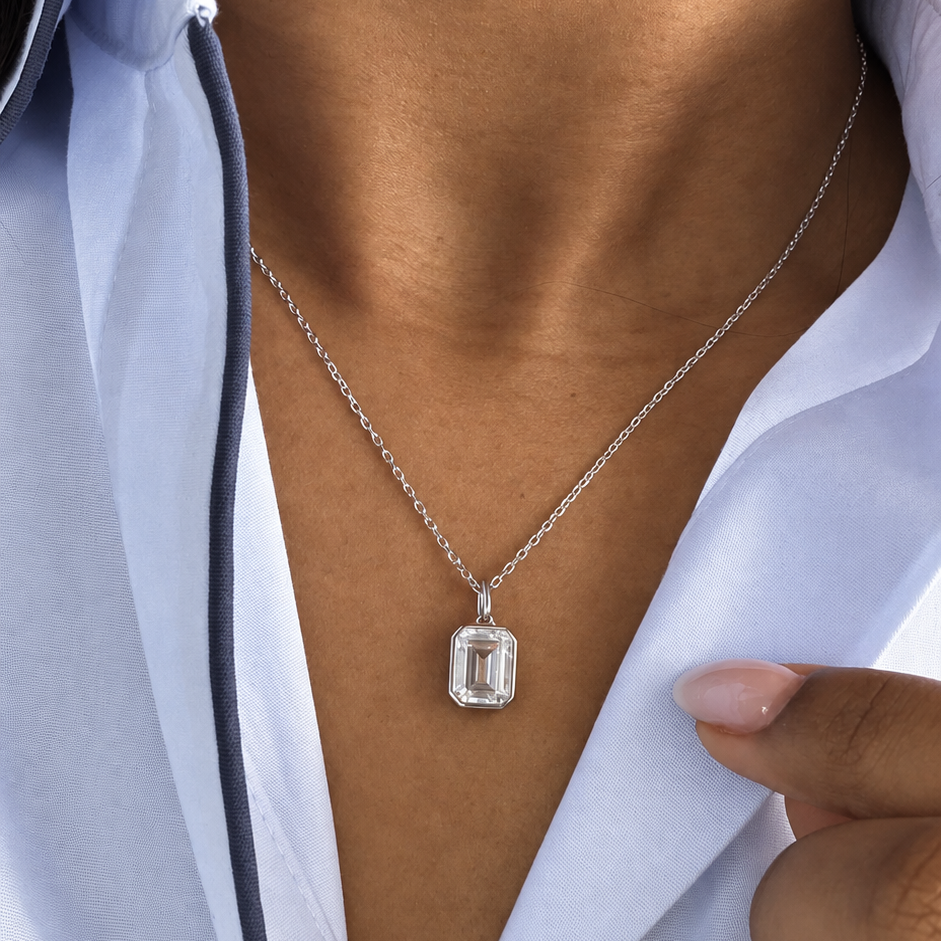 Collier Vera